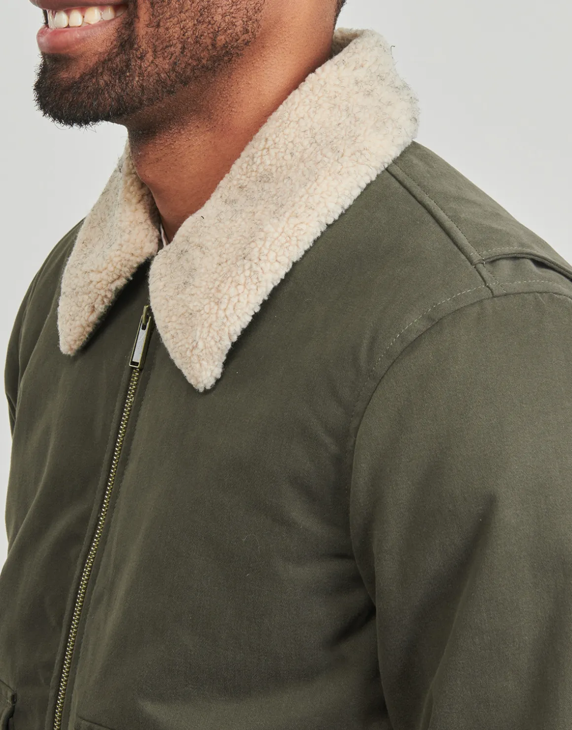 Teddy Smith - ALEXIS