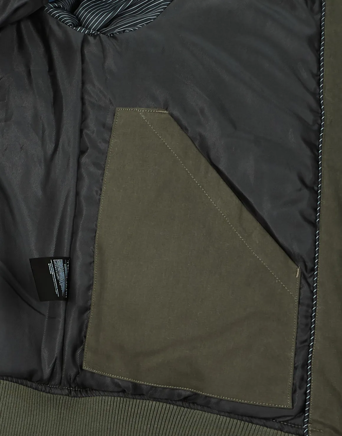 Teddy Smith - ALEXIS