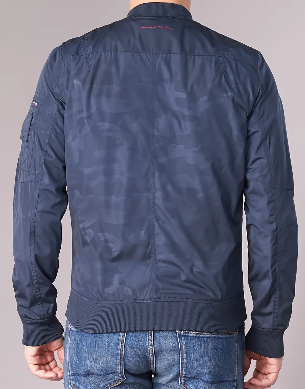 Teddy Smith - BAILEY