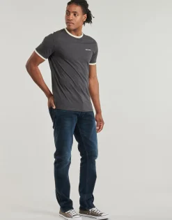 Teddy Smith - THE-TEE 2 R MC