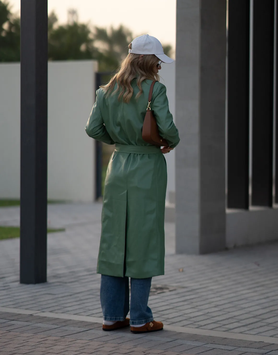 THEAD. - LINDSEY TRENCH