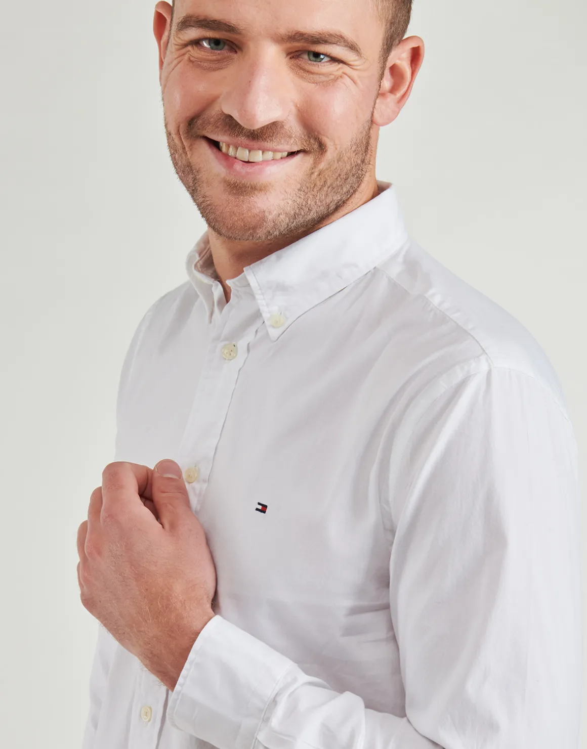 Tommy Hilfiger - CORE FLEX POPLIN SOLID RF SHIRT