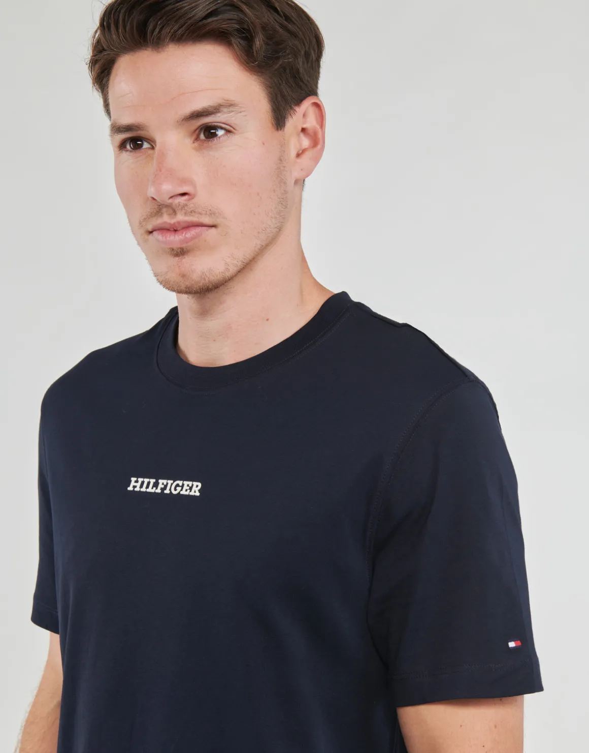 Tommy Hilfiger - MONOTYPE SMALL CHEST PLACEMENT