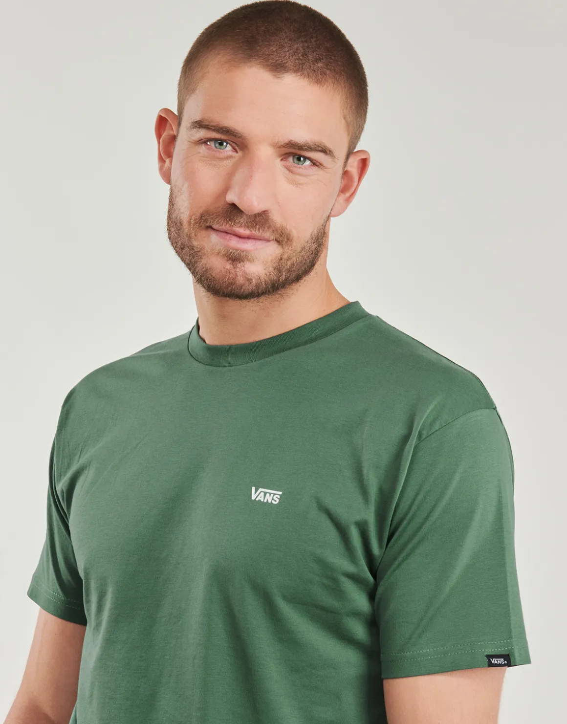 Vans - MN LEFT CHEST LOGO TEE