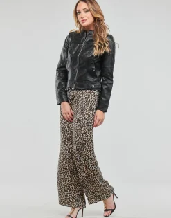 Vero Moda - VMLOVE LAVINE SHORT COATED JACKET