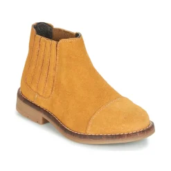 Young Elegant People - FILICIA