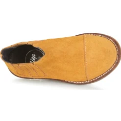 Young Elegant People - FILICIA