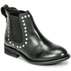 Young Elegant People - FOSTINE