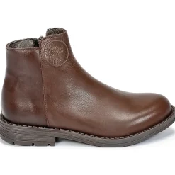 Young Elegant People - IVONNE