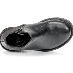 Young Elegant People - IVONNE